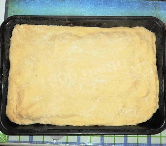 Шаг 7 приготовления Слоеный пирог с яблоками и корицей