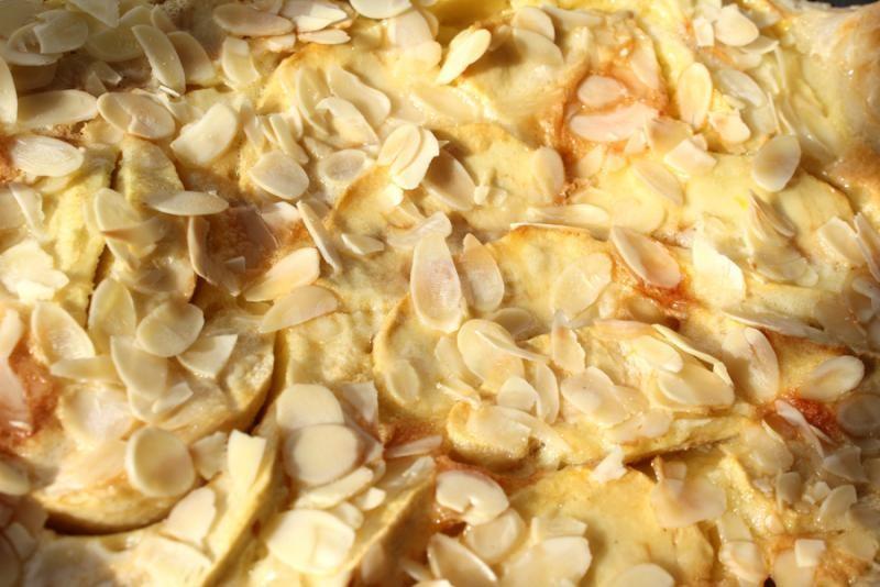 Обложка рецепта Пирог с яблоками быстро