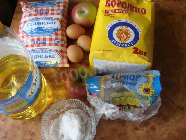 Шаг 1 приготовления Блинчики из теста с яблоками без начинки