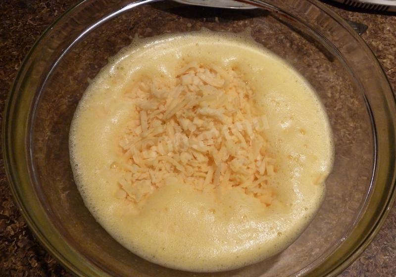 Шаг 6 приготовления Вкусный пирог с сыром без дрожжей