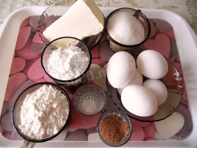 Шаг 1 приготовления Рулет Сказка с цукатами