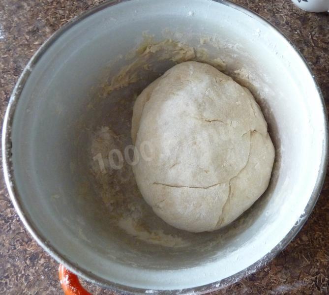 Шаг 4 приготовления Пирожки с мясом из теста без кефира в духовке