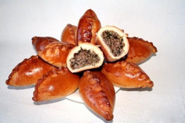 Обложка рецепта Пирожки с мясом из теста без кефира в духовке