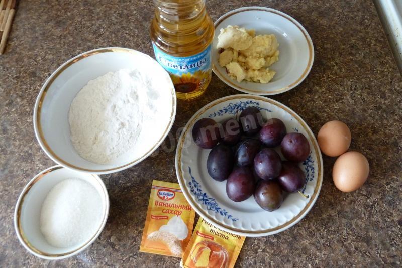 Шаг 1 приготовления Песочный пирог со сливами