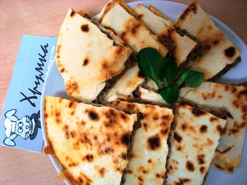 Шаг 8 приготовления Тортилья мексиканская с мясом на сковороде