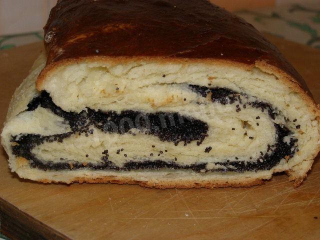 Шаг 15 приготовления Маковый рулет дрожжевой
