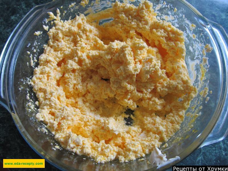 Шаг 5 приготовления Простой и вкусный торт с айвовым вареньем