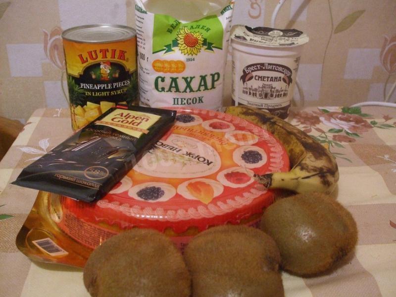 Шаг 1 приготовления Торт с фруктами без выпечки на коржах