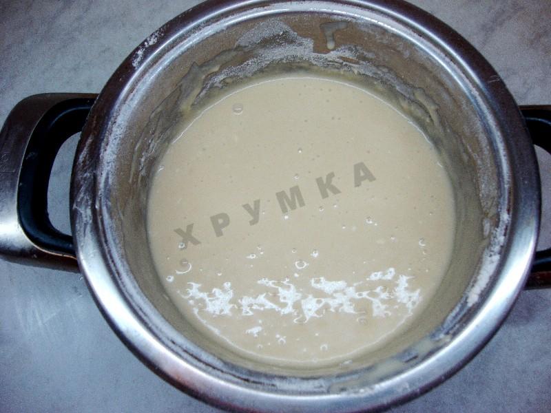 Шаг 6 приготовления Торт в мультиварке со сгущенкой