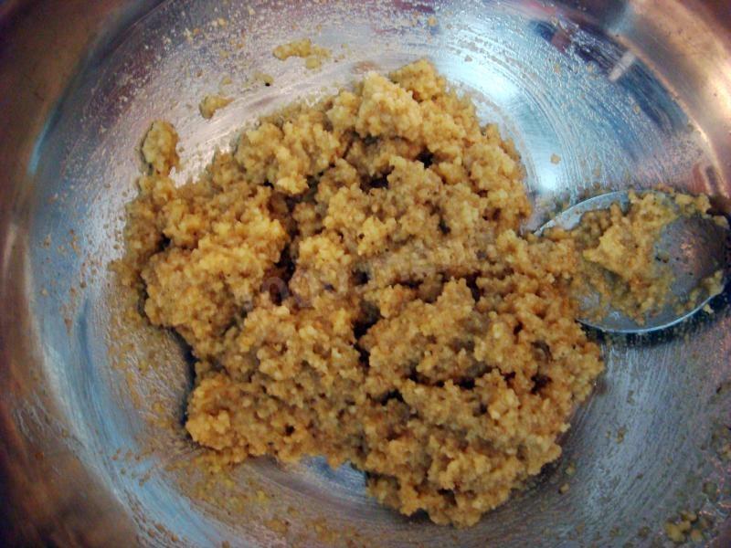 Шаг 15 приготовления Бисквит с орехами и лимоном