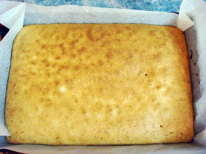 Шаг 7 приготовления Бисквит с орехами и лимоном