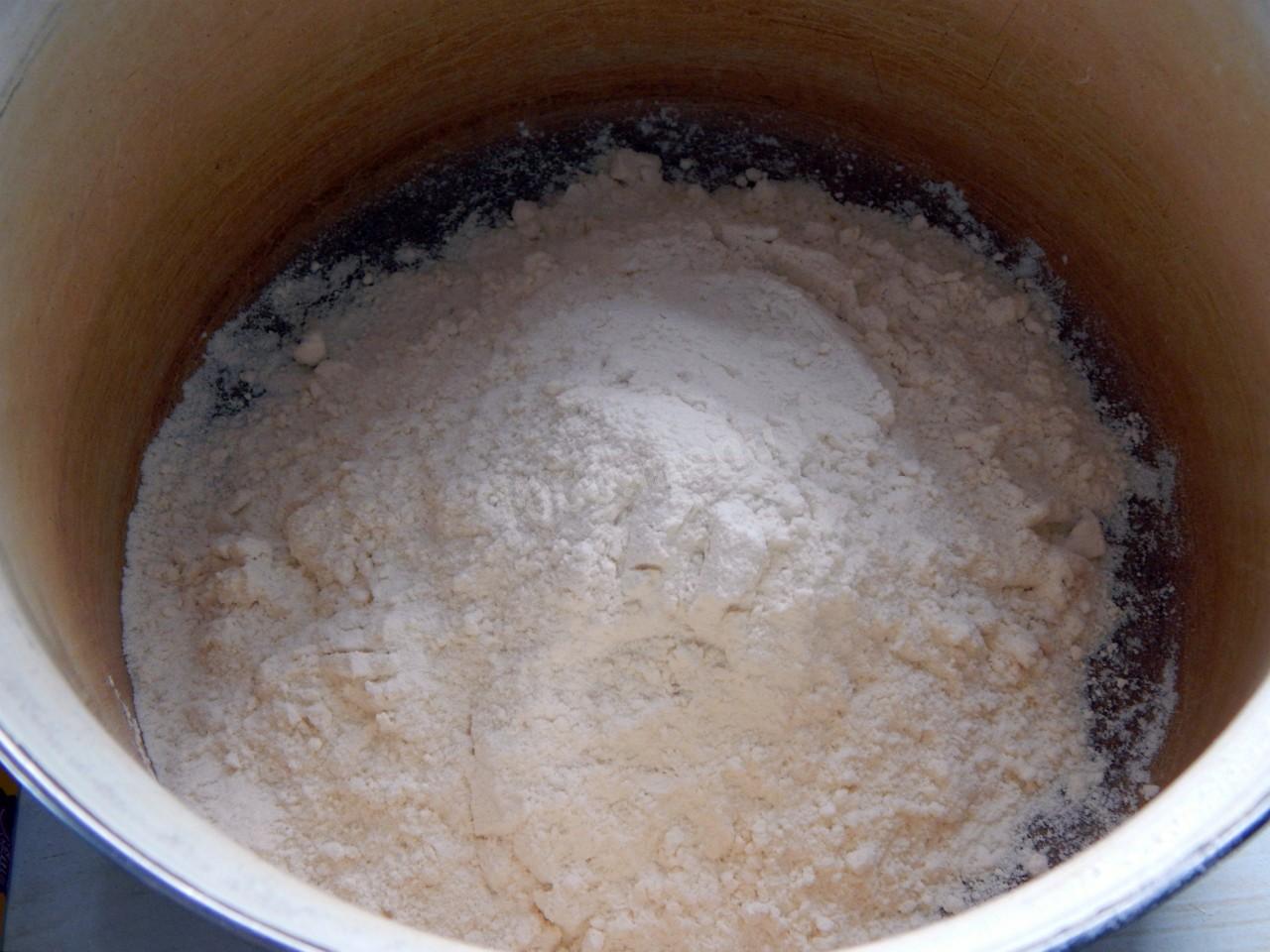 Шаг 1 приготовления Торт с джемом