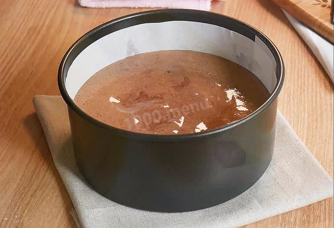 Шаг 5 приготовления Шоколадный торт с бананами