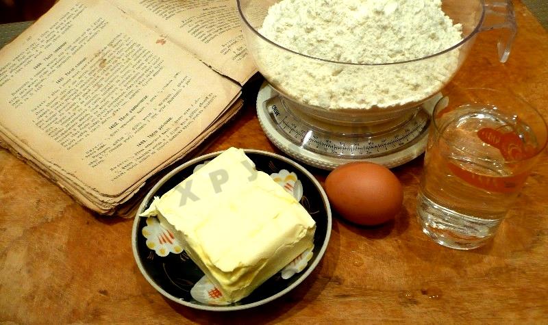 Шаг 1 приготовления Торт рубленый со сгущенкой