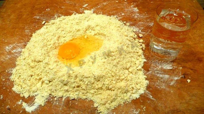Шаг 4 приготовления Торт рубленый со сгущенкой