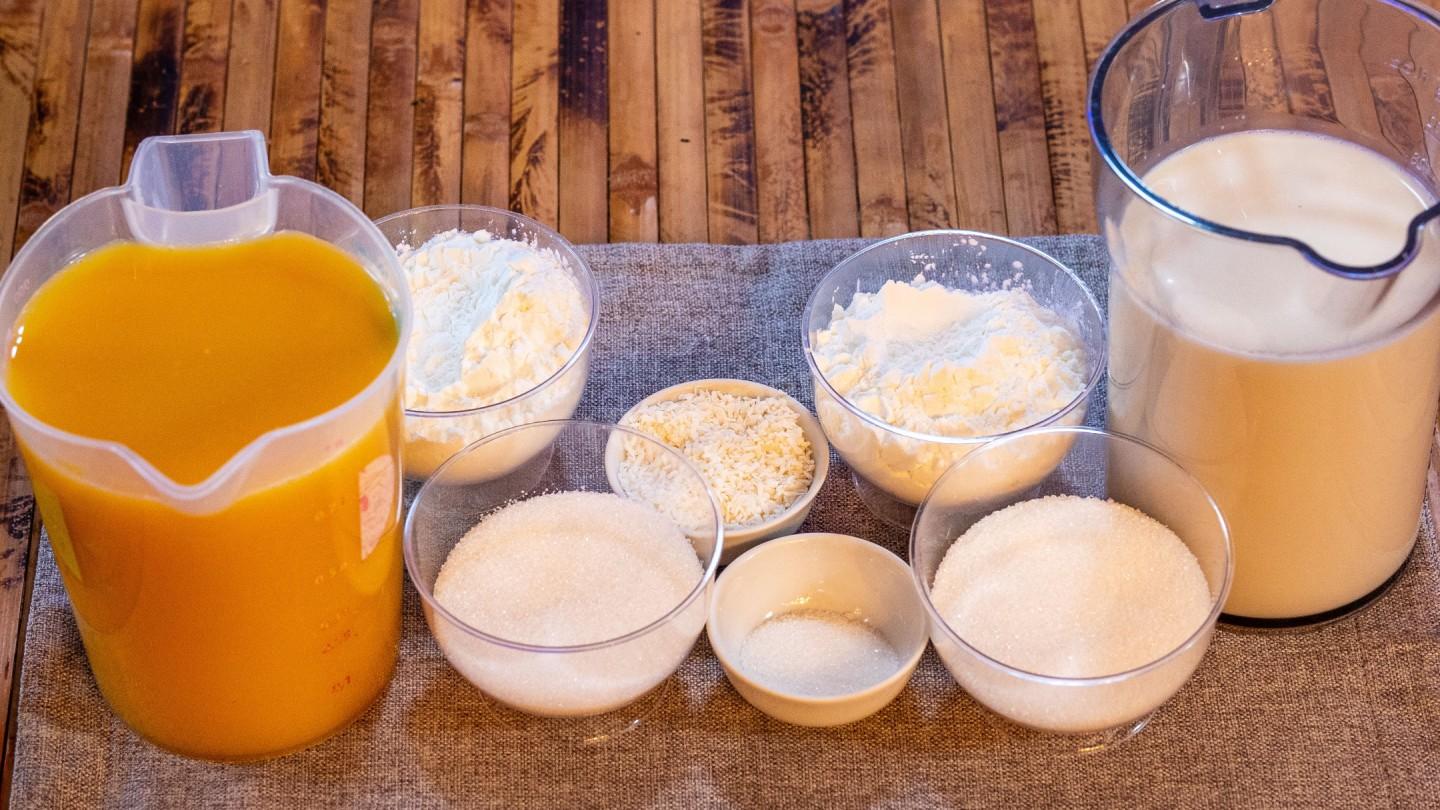 Шаг 1 приготовления Апельсиновый желейный торт без выпечки