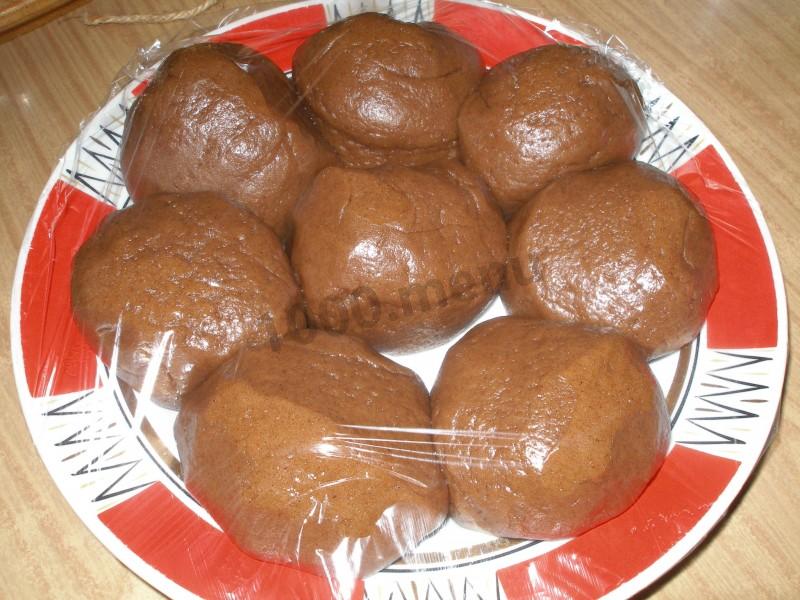Шаг 16 приготовления Медовый торт с кремом из сгущенки со сметаной