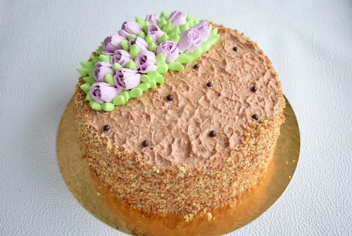 Шаг 10 приготовления Торт какао на молоке с черносливом и грецким орехом