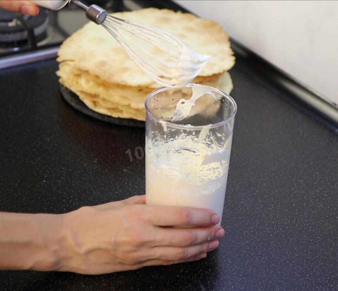 Шаг 15 приготовления Торт Наполеон со сливочным кремом и ванильным вкусом