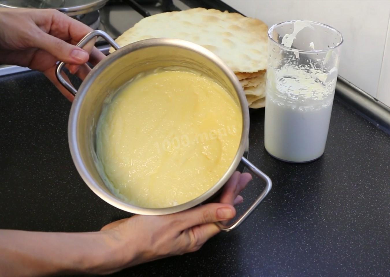 Шаг 16 приготовления Торт Наполеон со сливочным кремом и ванильным вкусом