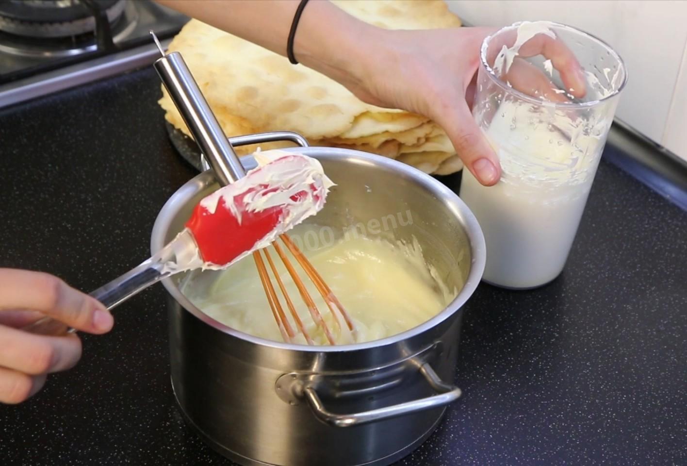 Шаг 18 приготовления Торт Наполеон со сливочным кремом и ванильным вкусом