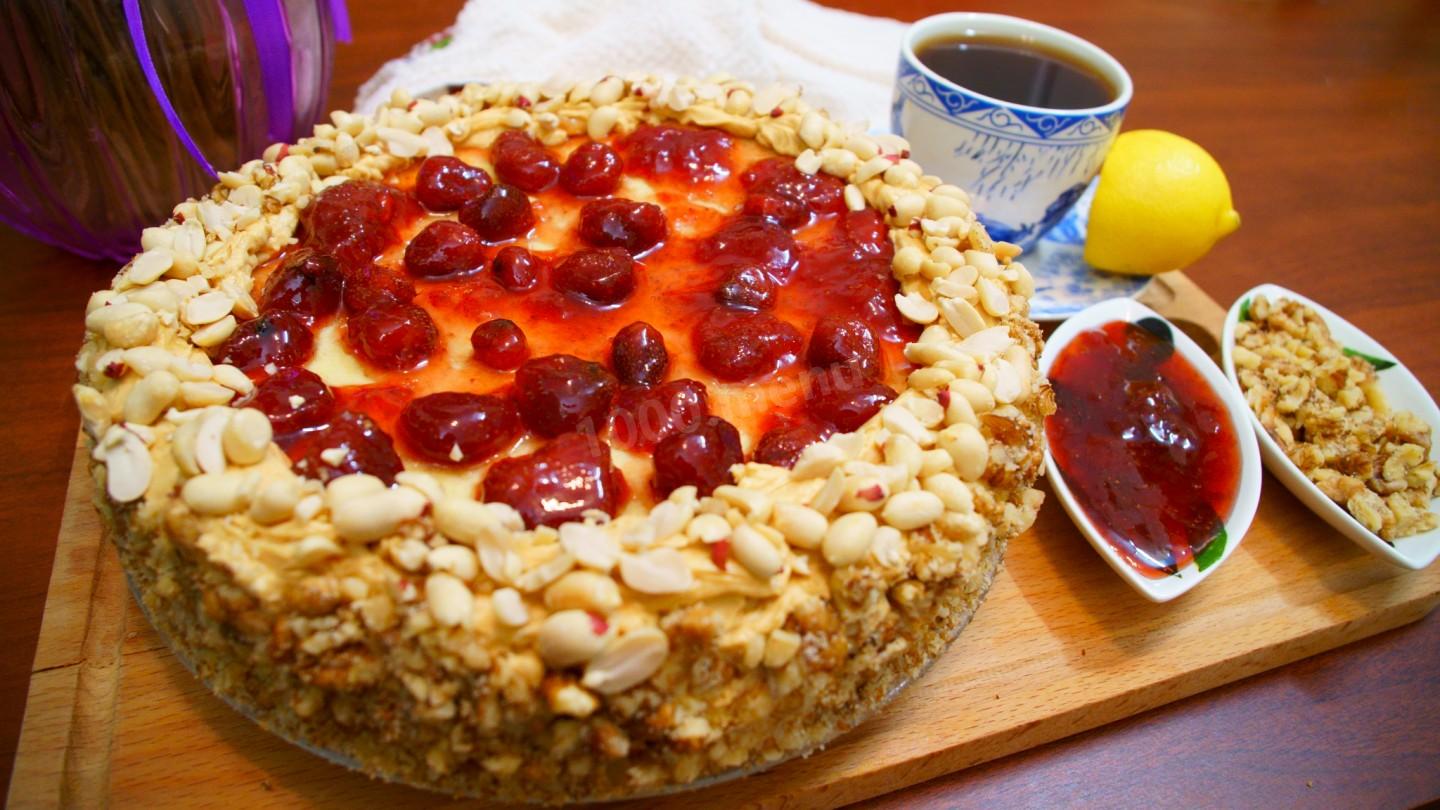 Обложка рецепта Песочный торт с арахисом и грецкими орехами