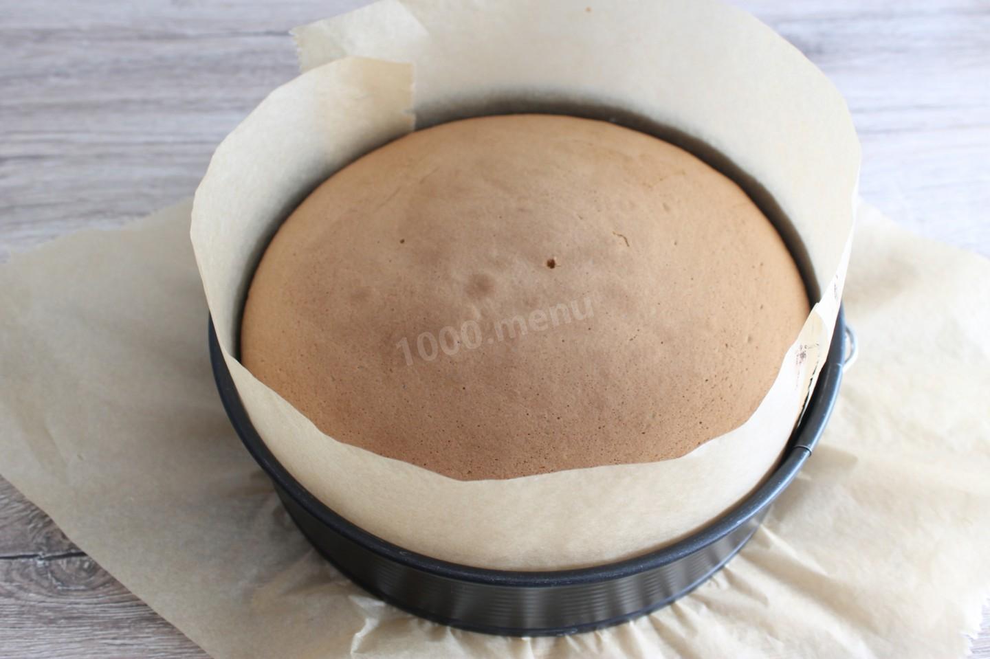 Шаг 5 приготовления Торт с клубникой с желатином и кокосовой стружкой