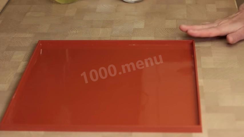 Шаг 2 приготовления INFINITY Лимонный торт с клубничным муссом