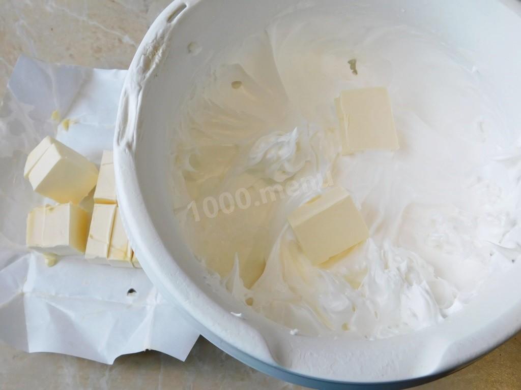 Шаг 6 приготовления Белково масляный крем для торта и выпечки