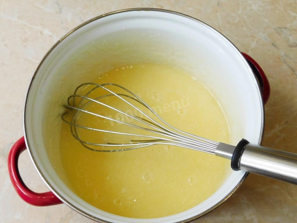 Шаг 3 приготовления Крем дипломат для торта классический