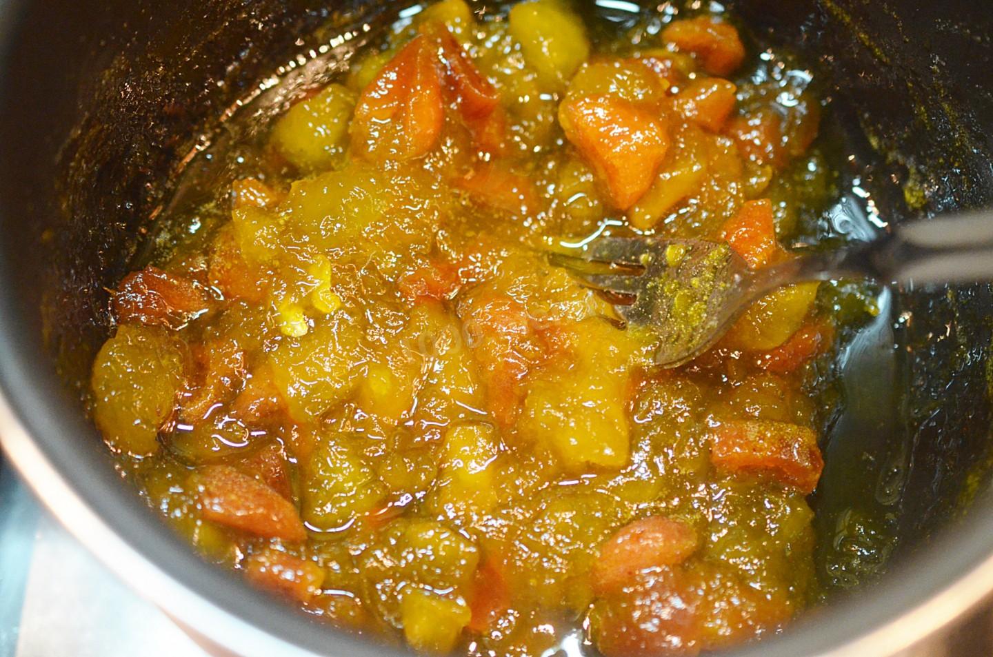Шаг 8 приготовления Варенье из тыквы с курагой на зиму