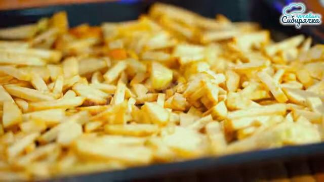 Шаг 5 приготовления Баклажанная икра с морковью и помидорами на зиму