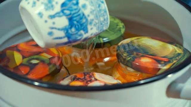 Шаг 17 приготовления Маринованные хрустящие кабачки с морковью на зиму