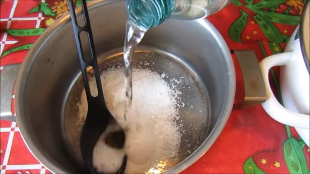 Шаг 4 приготовления Хрустящие малосольные огурцы на минеральной воде на зиму