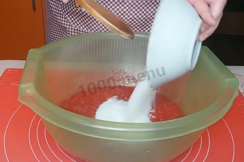 Шаг 7 приготовления Заправка для супа на зиму помидоры перец