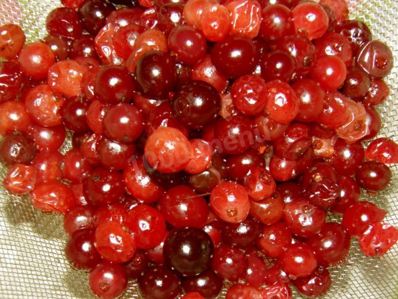 Шаг 5 приготовления Клюква протертая с сахаром