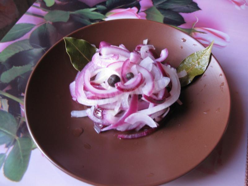 Шаг 11 приготовления Маринованный лук с медом к шашлыку и мясу