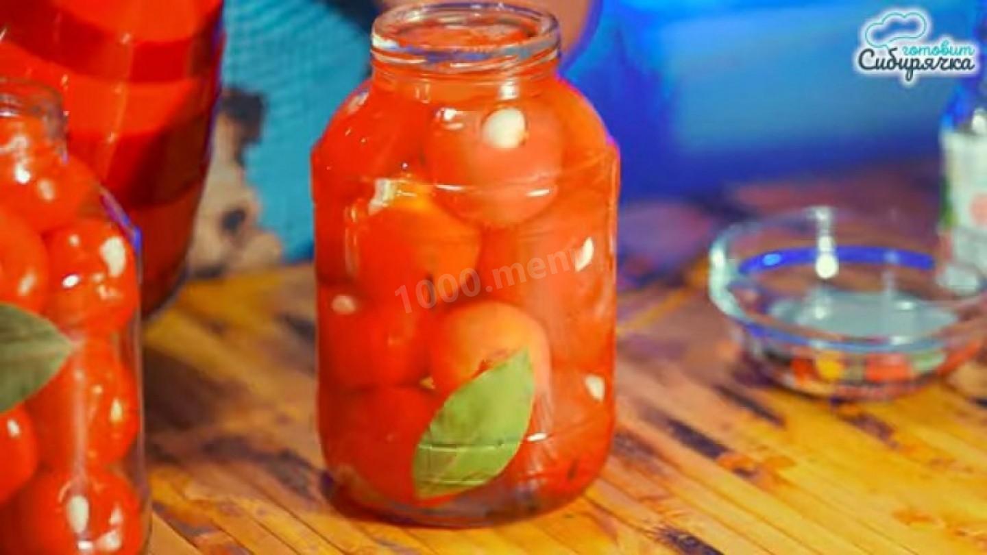 Шаг 3 приготовления Маринованные помидоры с чесноком на зиму