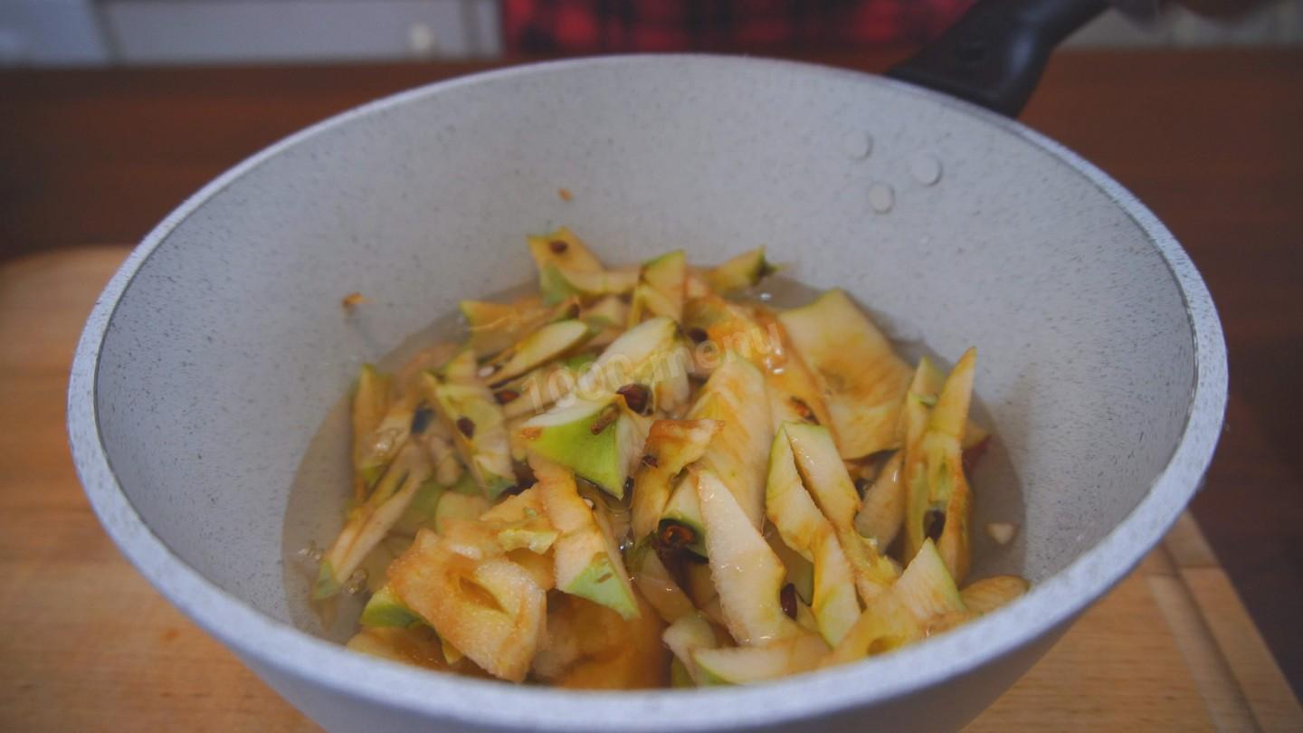 Шаг 5 приготовления Очень вкусное варенье - букет яблок без сомнения