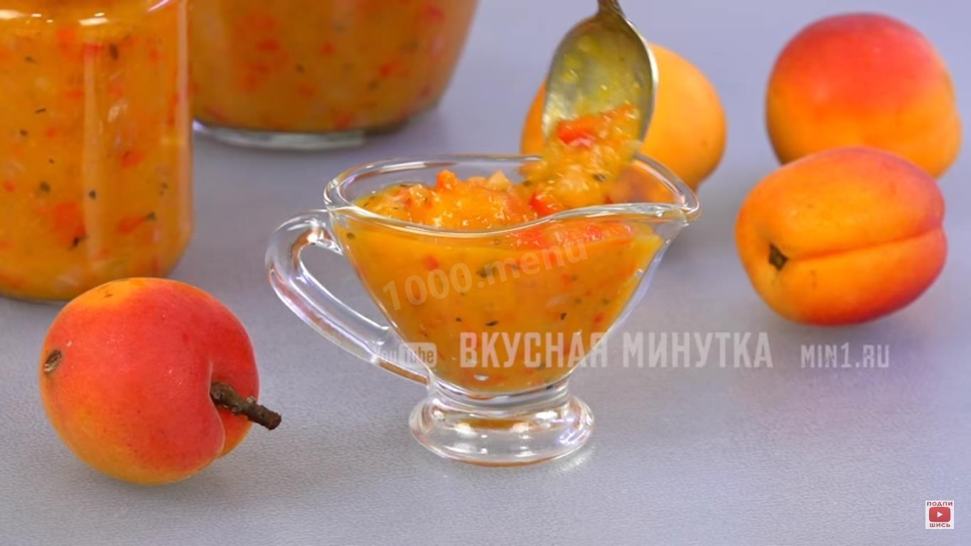 Обложка рецепта Абрикосовый кисло-сладкий соус на зиму за 5 минут