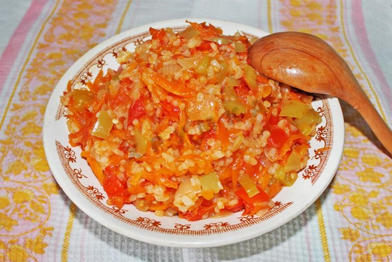 Обложка рецепта Салат Завтрак туриста с болгарским перцем и помидорами