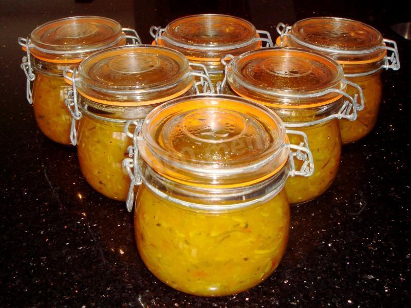 Обложка рецепта Салат из кабачков с морковью и майонезом