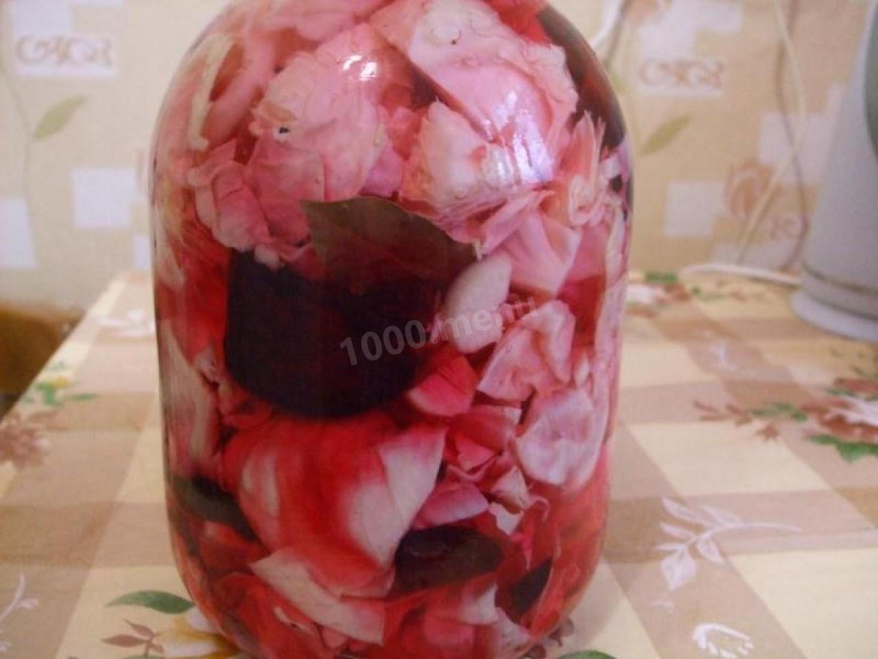 Шаг 9 приготовления Зимняя капуста с чесноком и свеклой