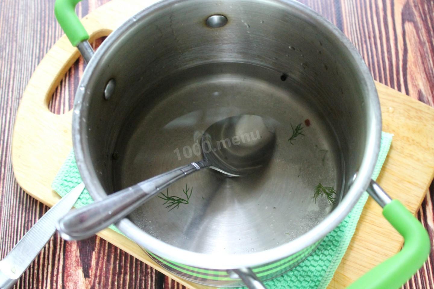 Шаг 7 приготовления Ассорти с кабачками помидорами и огурцами на зиму