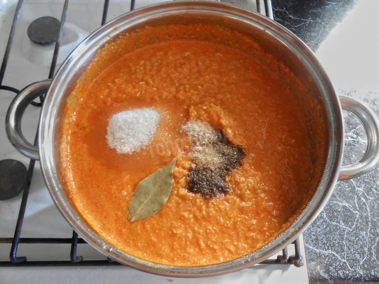 Шаг 8 приготовления Кабачковая икра с майонезом через мясорубку