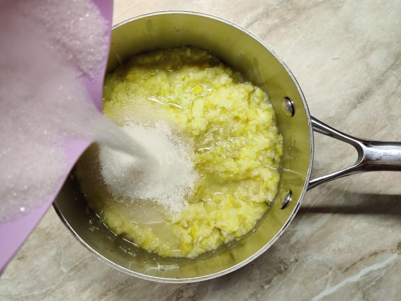 Шаг 5 приготовления Варенье из лимонов через мясорубку